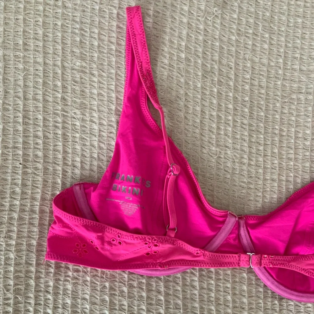 Frankie’s Bikinis x Revolve Pink Anna Swim Top Floral
